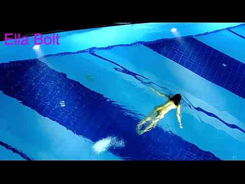 ❤️ Ech kann net ophalen ze kucken, jonk Blond gefaange schwammen plakeg am ELLA BOLT Resort Pool ❤❌ Sexvideo op lb.naughtyhentai.ru ❤